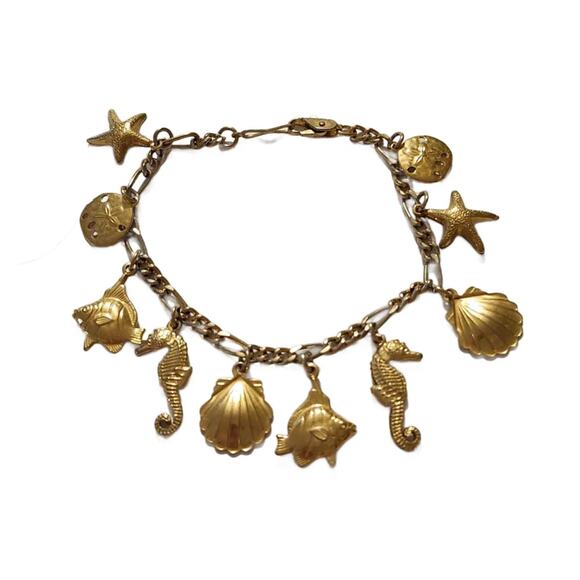 Vintage Gold Beach Theme Charm Bracelet, SeaShell, Seahorse, Sand Dollar - Picture 6 of 9